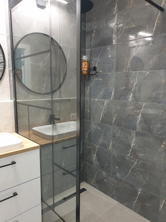 Totu Today-Stara Cegielnia Apartamenty, Faktura Vat, Self Check-In Poznan Luaran gambar